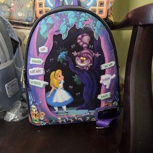Loungefly Alice in Wonderland Lenticuar Backpack